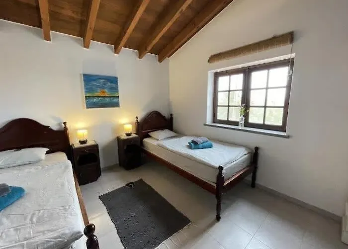 Da Silva Surfcamp- 2 Bettzimmer Mit Fruehstueck Daire Lourinhã