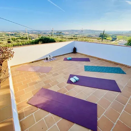 Da Silva Surfcamp- 2 Bettzimmer Mit Fruehstueck * ロウリニャン