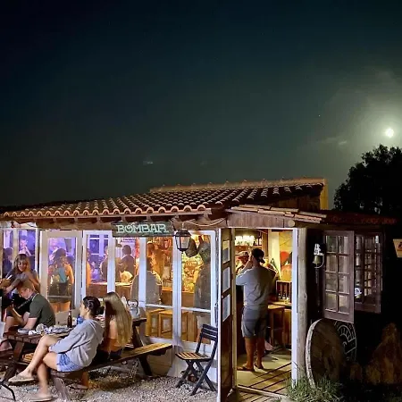 アパート Da Silva Surfcamp- 2 Bettzimmer Mit Fruehstueck
