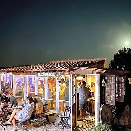 Da Silva Surfcamp- 2 Bettzimmer Mit Fruehstueck דירה *